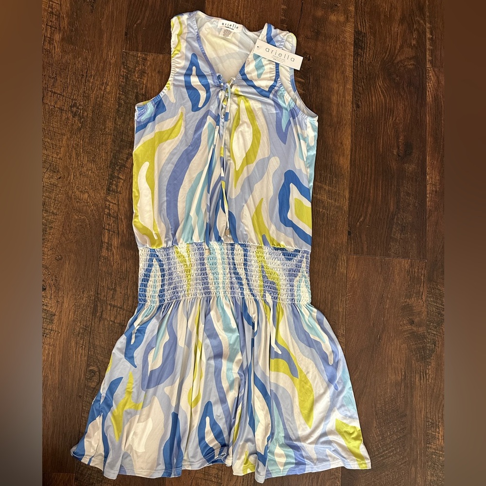 NWT Ariella Blue and White Patterned Dress Size M